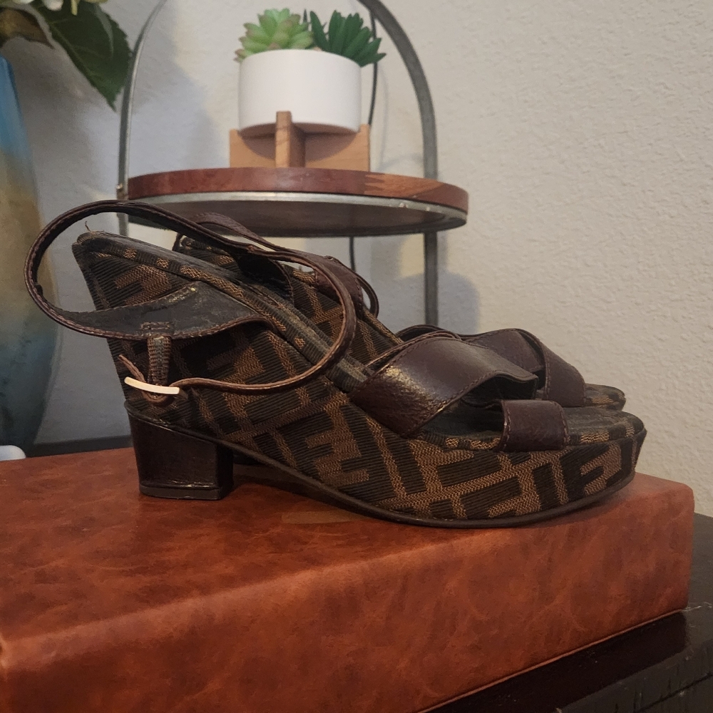 RARE FENDI Y2K ZUCCA WEDGES HEELS PLATFORM SANDALS SHOES 38.5 8/8.5 canvas
